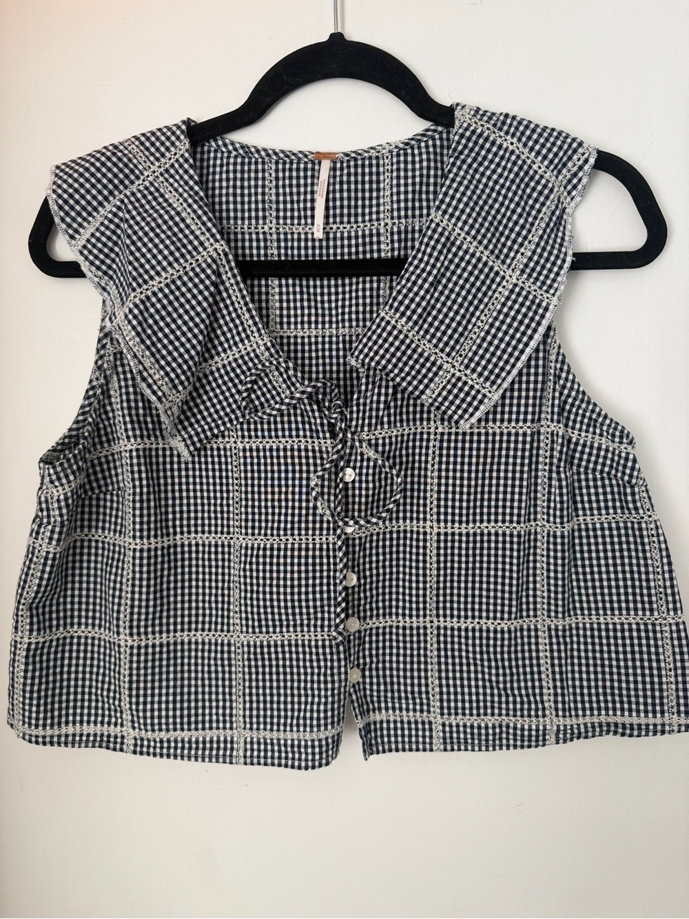 Free People Navy & White Gingham Tie-Front Cropped Tank - Picture 4 of 7